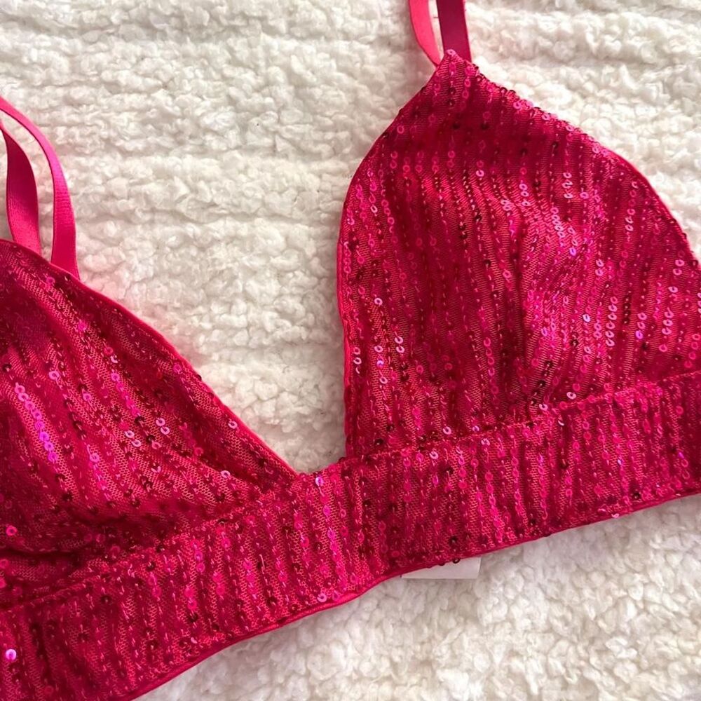 Shein Women's Red and Pink Bra - Picture 3 of 5